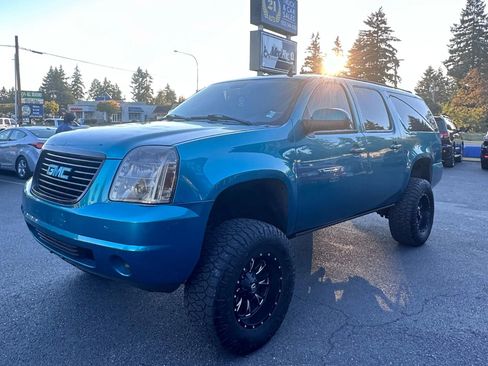 Used 2007 GMC Yukon XL SLE image 1