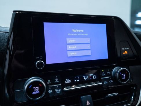 Certified 2024 Toyota Highlander LE image 24