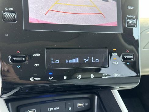 Certified 2023 Hyundai Tucson SEL w/ Convenience Package FWD image 12