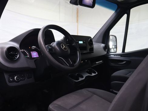 Used 2019 Mercedes-Benz Sprinter 170 image 15