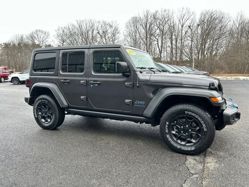 Used 2023 Jeep Wrangler Unlimited w/ Cold Weather Group image 2