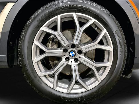 Used 2020 BMW X7 xDrive40i w/ Premium Package AWD/4WD image 10