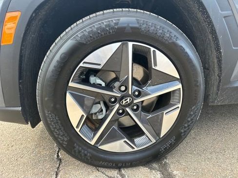 Certified 2025 Hyundai Tucson SEL image 11