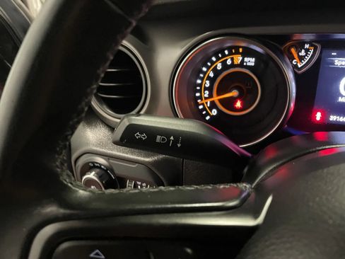 Used 2022 Jeep Wrangler Sport AWD/4WD image 24