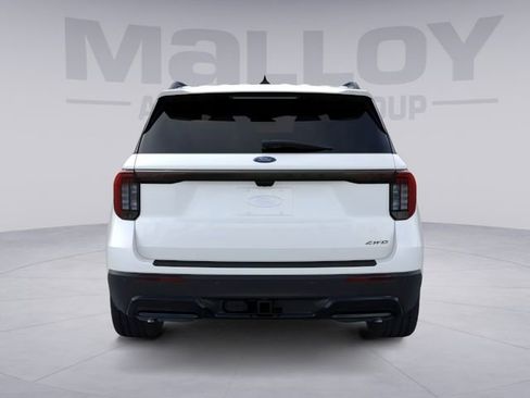 New 2026 Ford Explorer ST-Line w/ ST-Line Street Pack AWD/4WD image 5