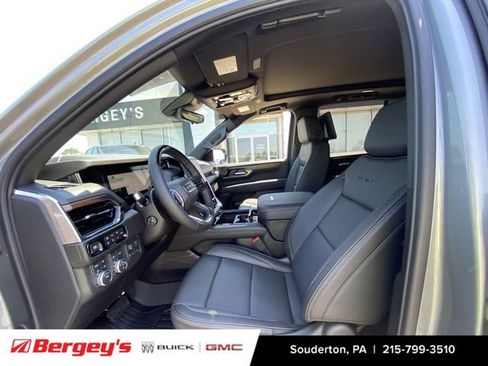 New 2026 GMC Yukon Denali w/ Denali Reserve Package AWD/4WD image 21