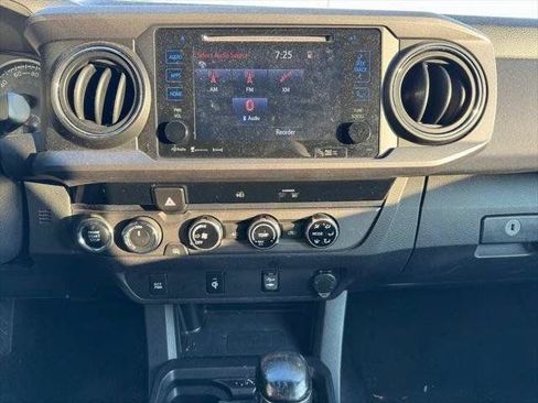 Used 2017 Toyota Tacoma TRD Off-Road w/ Tow Package AWD/4WD image 47
