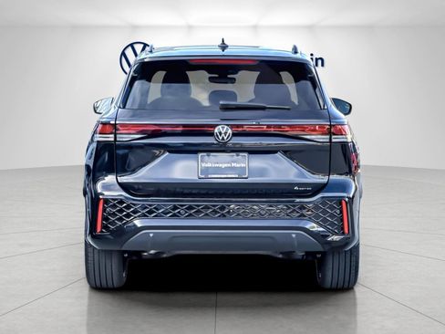 New 2026 Volkswagen Tiguan SE R-Line image 4