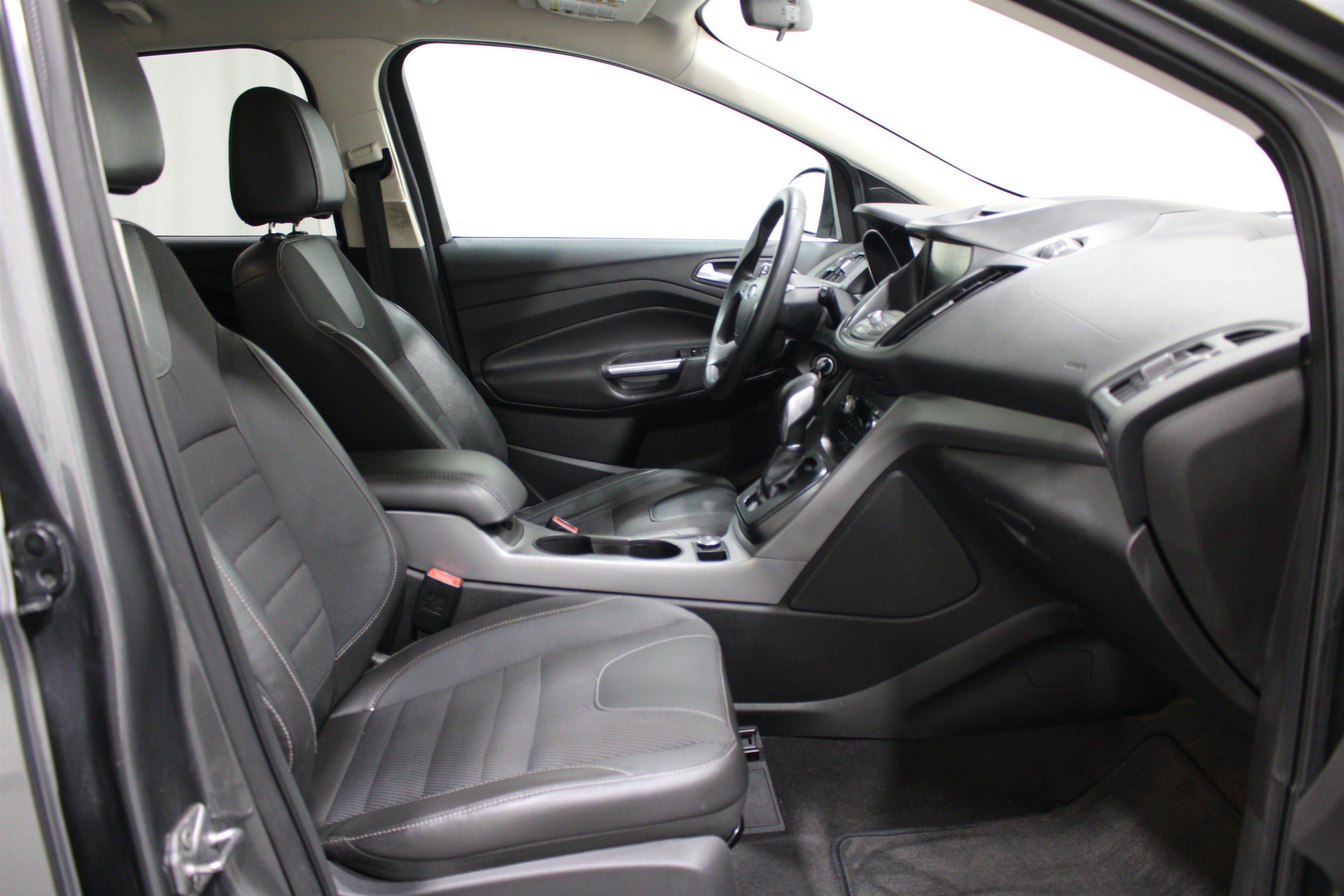 Used 2014 Ford Escape SE w/ SE Chrome Package FWD image 25