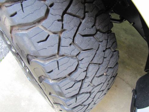 Used 2022 Ford F150 Lariat image 37