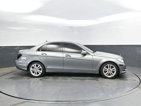 Used 2013 Mercedes-Benz C 300 4MATIC Sedan image 9