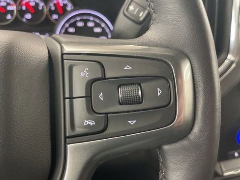 Used 2022 Chevrolet Silverado 1500 LT w/ Z71 Off-Road Package AWD/4WD image 21