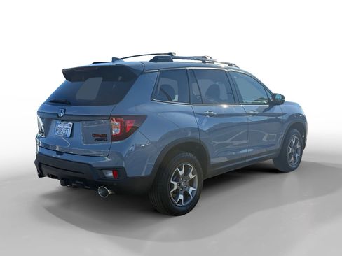Certified 2022 Honda Passport TrailSport image 5