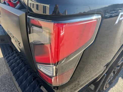 Used 2023 Nissan Titan PRO-4X w/ Pro-4x Convenience Package image 37