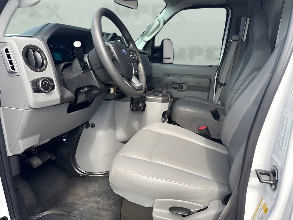 Used 2024 Ford E-350 and Econoline 350 Super Duty w/ Power Windows & Locks Group RWD image 10