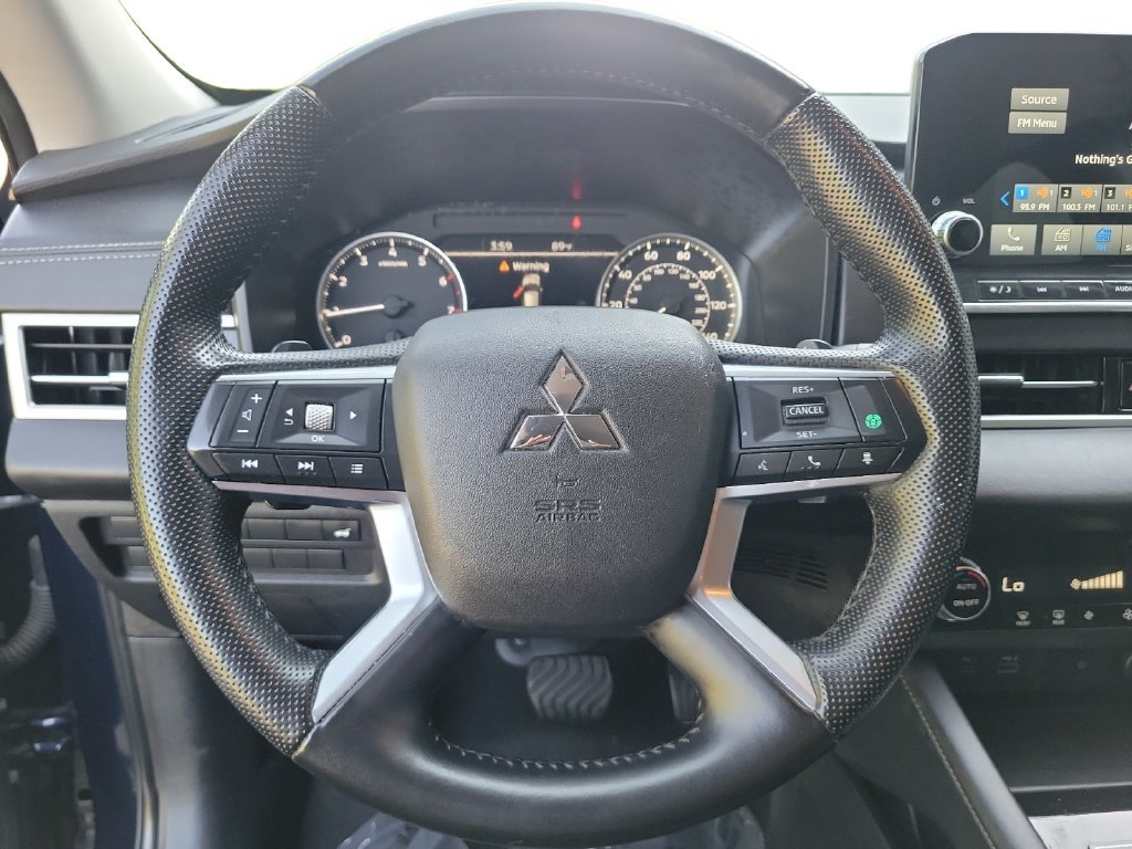 Used 2024 Mitsubishi Outlander SE FWD image 12