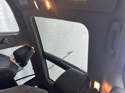 Used 2021 Toyota Highlander Platinum image 23