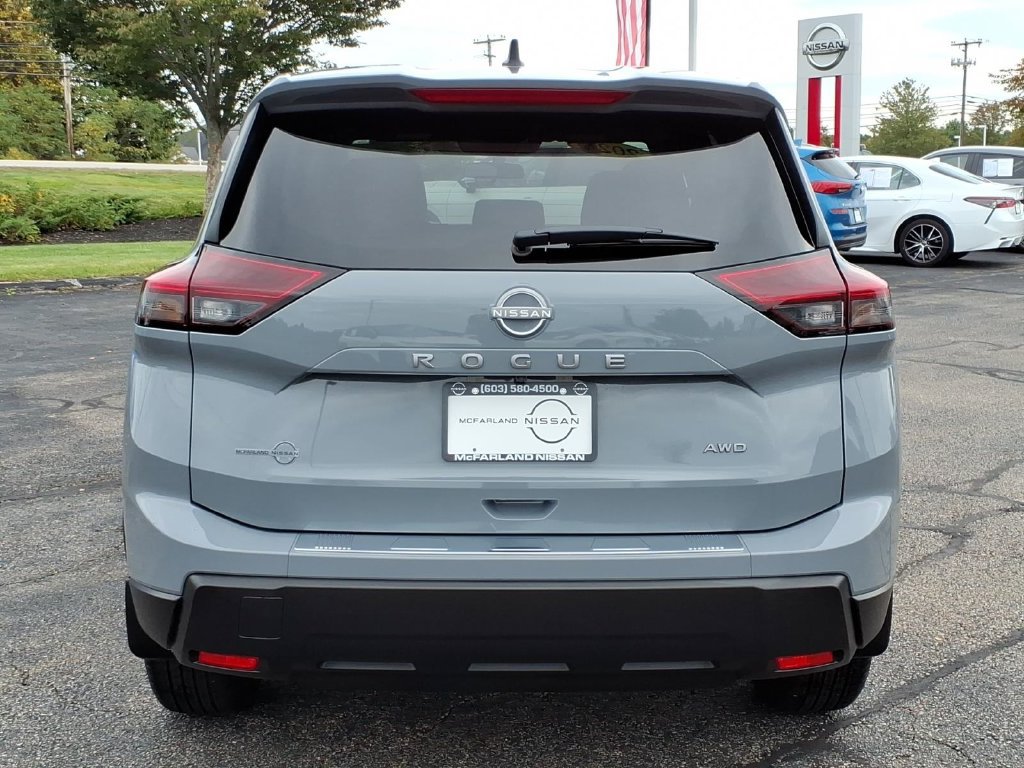 Certified 2026 Nissan Rogue SV w/ Cold Weather Package AWD/4WD image 4