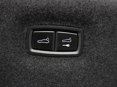 Certified 2023 Porsche Taycan image 14