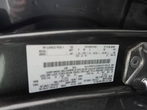 Used 2015 Ford Escape SE w/ Equipment Group 201A image 22