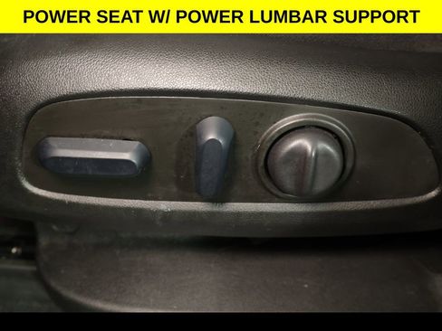 Used 2023 GMC Acadia SLE w/ Driver Convenience Package image 8