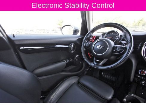 Used 2021 MINI Cooper S w/ Premium Package image 9