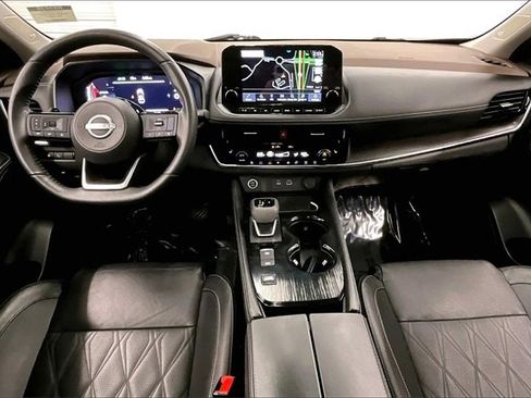 Used 2023 Nissan Rogue Platinum w/ Platinum Premium Package image 14