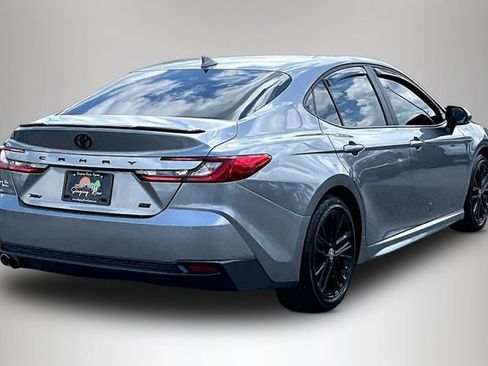Used 2025 Toyota Camry SE w/ Multimedia Upgrade Package FWD image 5