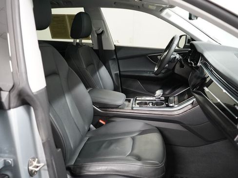Used 2023 Audi Q8 Premium w/ Convenience Package AWD/4WD image 22
