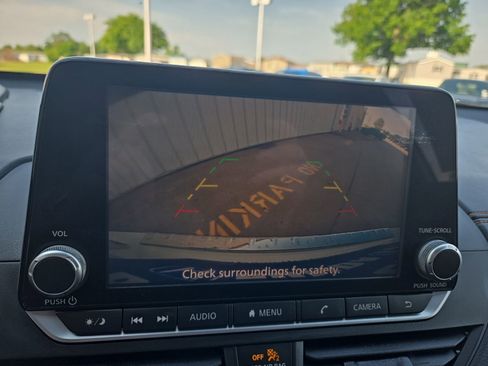 Used 2020 Nissan Altima 2.5 SR AWD/4WD image 17