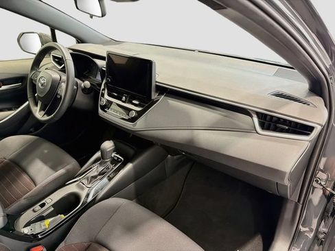 Used 2025 Toyota Corolla SE FWD image 23
