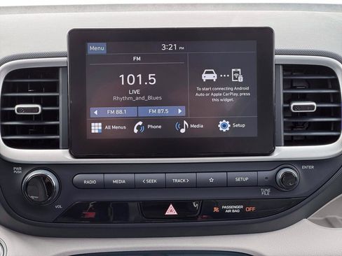 New 2026 Hyundai Venue SEL FWD image 19