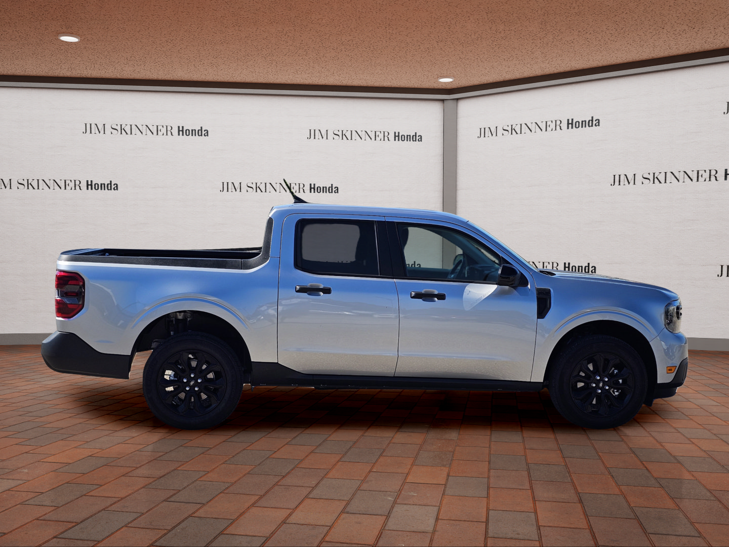 Used 2024 Ford Maverick XLT w/ XLT Luxury Package FWD image 8