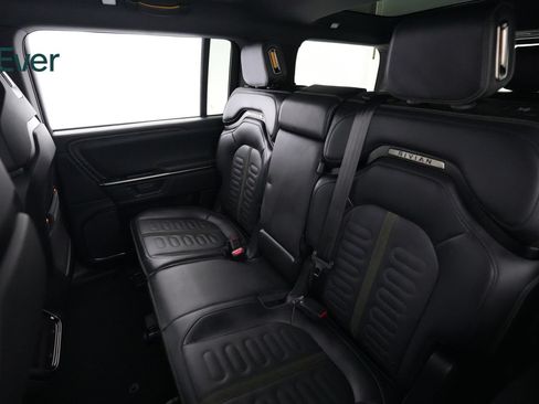 Used 2026 Rivian R1S Adventure AWD/4WD image 24