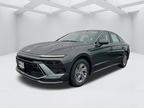 New 2026 Hyundai Sonata SE FWD image 1