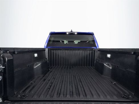 Certified 2024 Toyota Tacoma TRD Off-Road AWD/4WD image 38