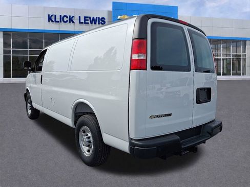 New 2025 Chevrolet Express 3500 w/ Driver Convenience Package RWD image 3