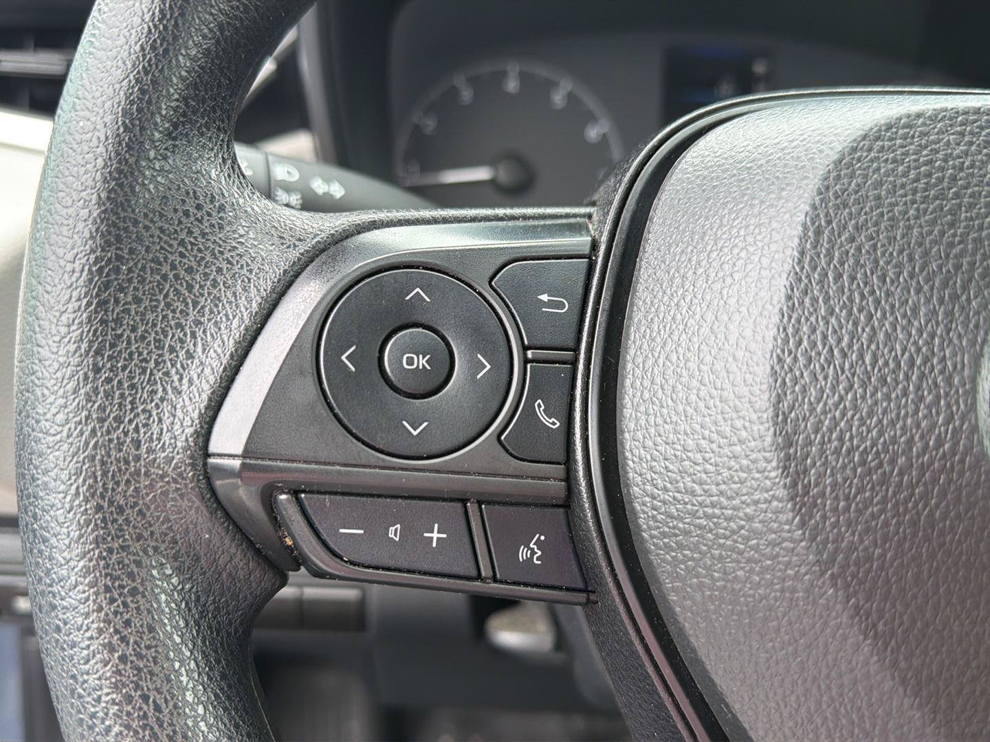 Used 2024 Toyota Corolla LE FWD image 20