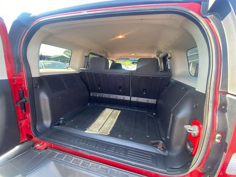 Used 2006 HUMMER H3 image 16
