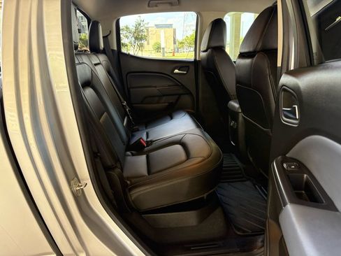 Used 2019 Chevrolet Colorado Z71 AWD/4WD image 35