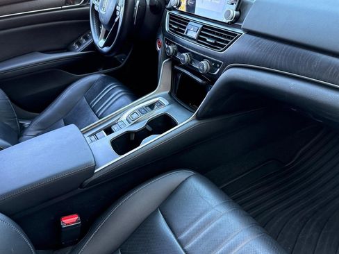 Certified 2021 Honda Accord Touring image 24
