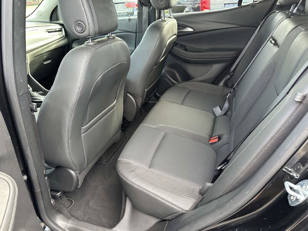 Used 2024 Buick Encore GX Preferred w/ Comfort Package FWD image 11
