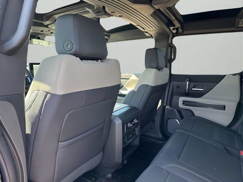New 2026 GMC Hummer EV 4x4 Crew Cab image 21