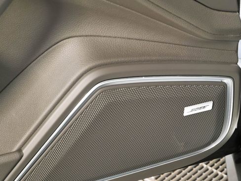 Certified 2023 Porsche Panamera AWD/4WD image 7