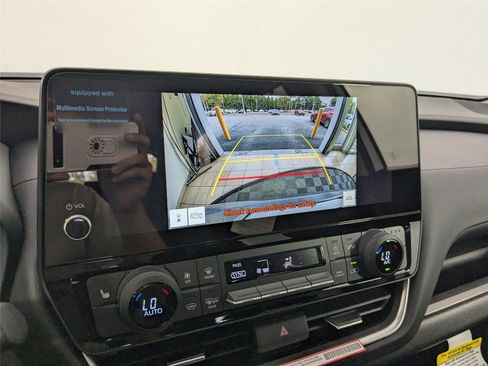 Used 2026 Toyota Grand Highlander XLE image 16