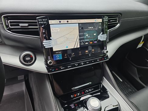 New 2026 Jeep Grand Wagoneer Limited AWD/4WD image 18