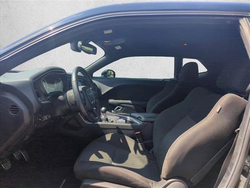 Used 2016 Dodge Challenger R/T RWD image 17