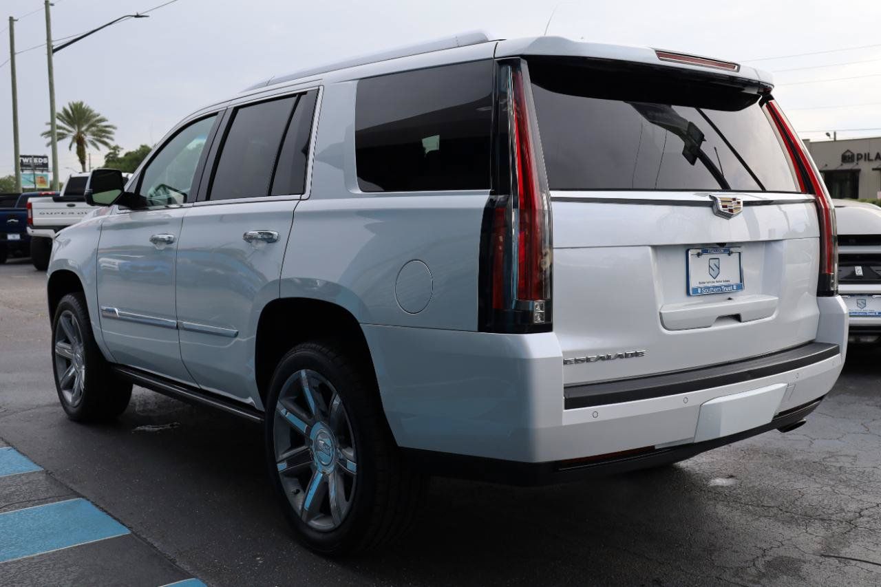 Used 2016 Cadillac Escalade Premium AWD/4WD image 3