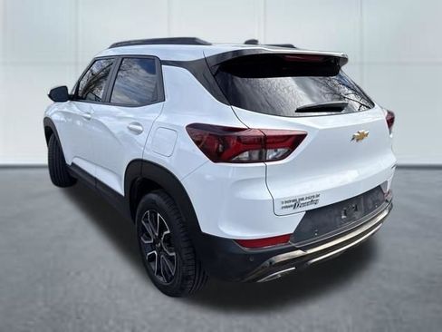 Used 2022 Chevrolet TrailBlazer ACTIV w/ Sun and Liftgate Package image 3