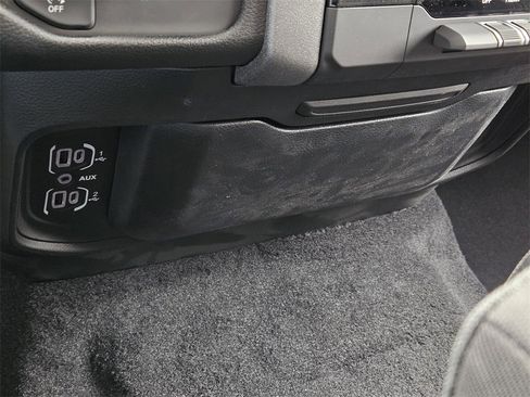 New 2026 RAM 1500 Express image 21